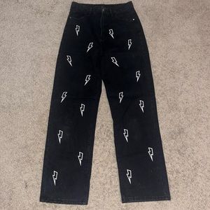 Shein lightening bolt embroidered jeans